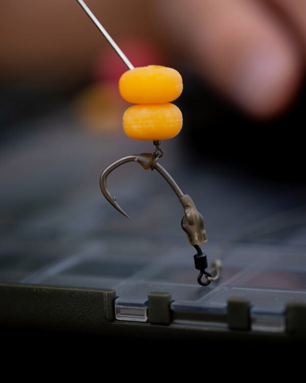 Fox EDGES™ Super Wide Gape (In-Turned Eye)