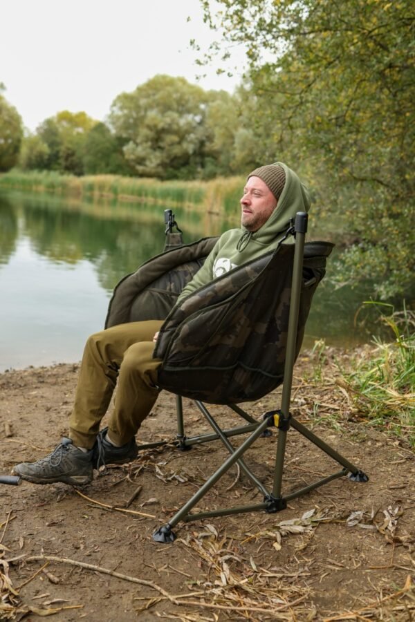 Solar Worldwide Swinger Chair