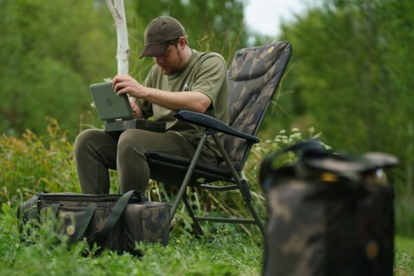 Solar Worldwide Recliner