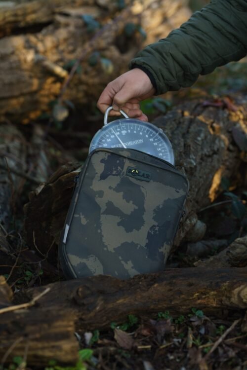8230 Solar Worldwide Scales Pouch