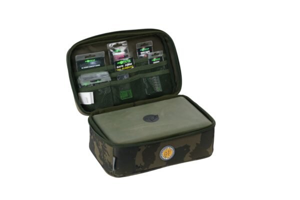 Solar Worldwide Tackle Stations
